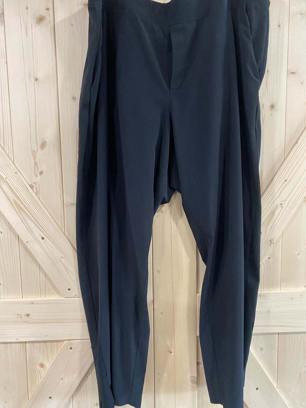 Athleta Brooklyn Joggers Black size 20